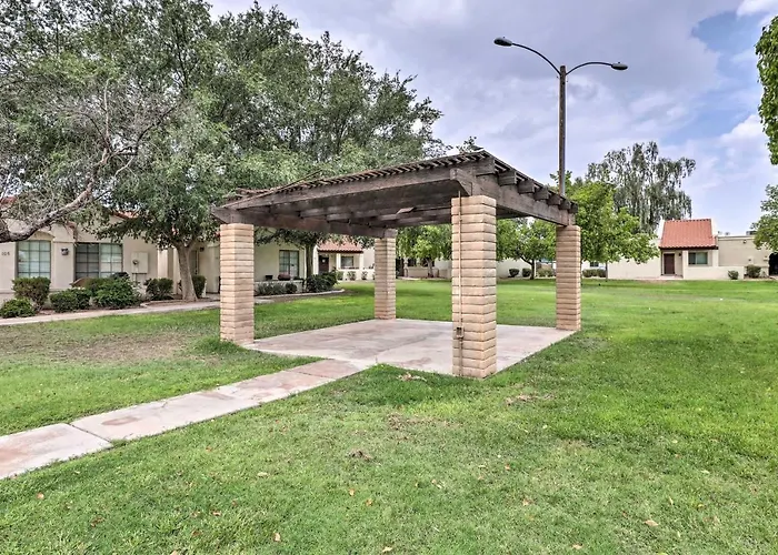 1 Mi To Dtwn Chandler: Townhome W/ Community Pool Chandler