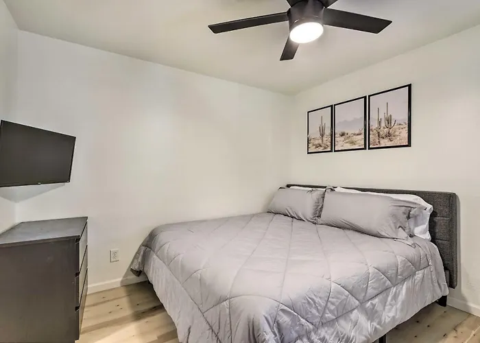 1 Mi To Dtwn Chandler: Townhome W/ Community Pool